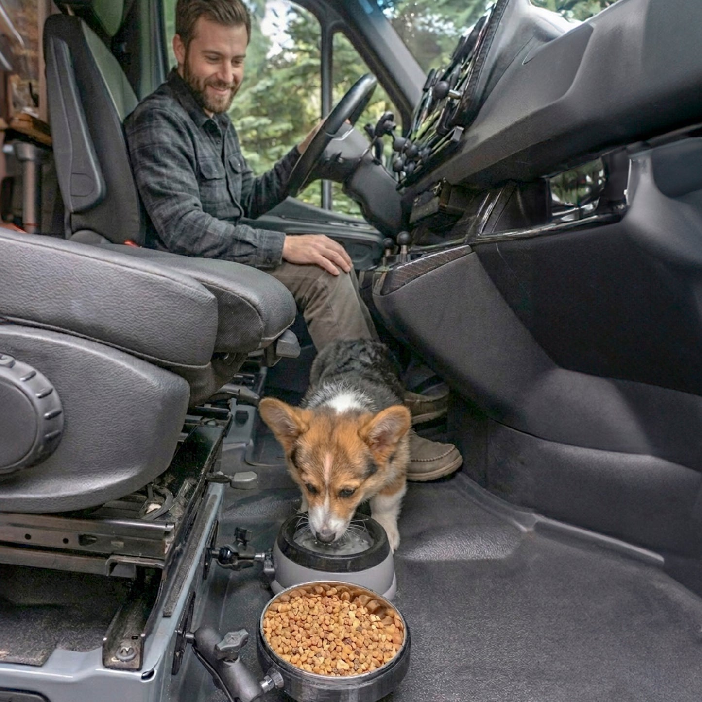 NEXUS Splashless Pet Water Bowl with 1" Ball Mount for Campervans